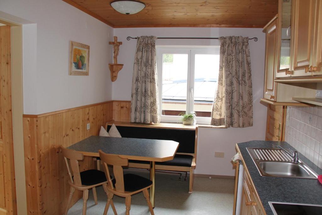 Jausenstation Pfefferbauer Guest house Zell am See